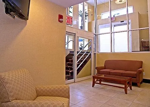 Travelodge By Wyndham Queens New York