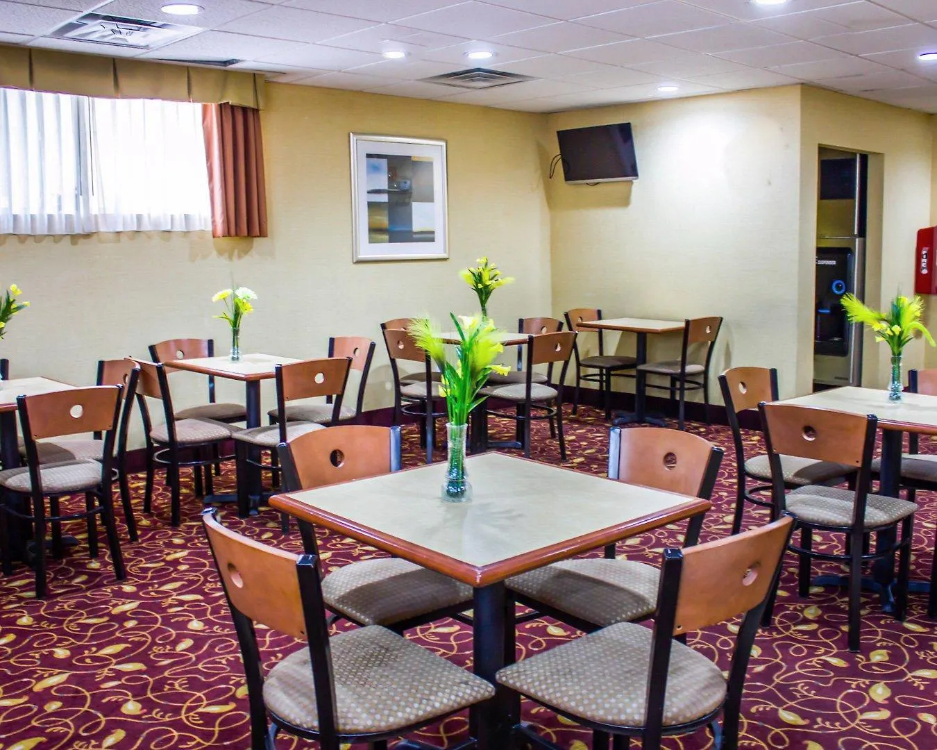 Travelodge By Wyndham Queens New York