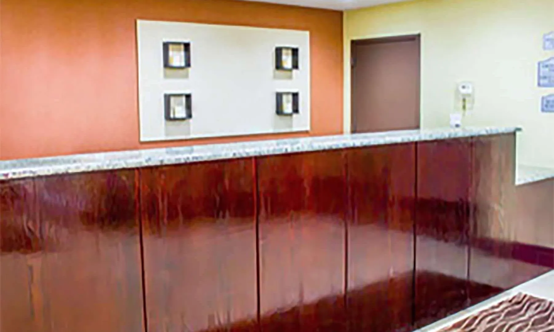 Travelodge By Wyndham Queens New York Hotel