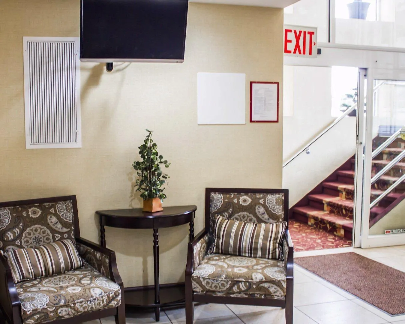 Travelodge By Wyndham Queens New York Hotel