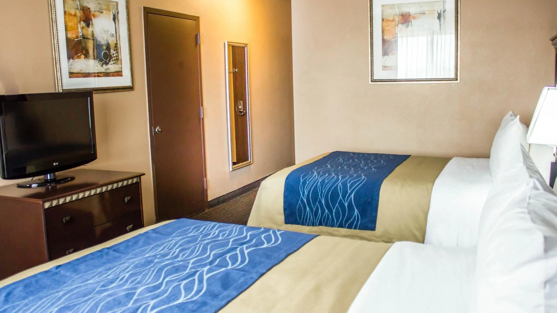 Travelodge By Wyndham Queens New York
