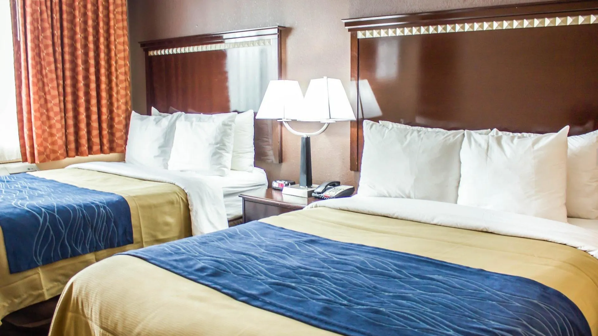 Travelodge By Wyndham Queens New York